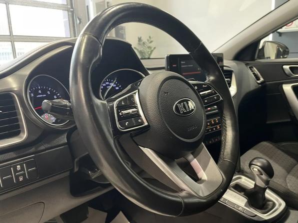 Kia Ceed III с пробегом 2021 года, цена 1 319 000 рублей, 368447 км, универсал, Автокод Объявления