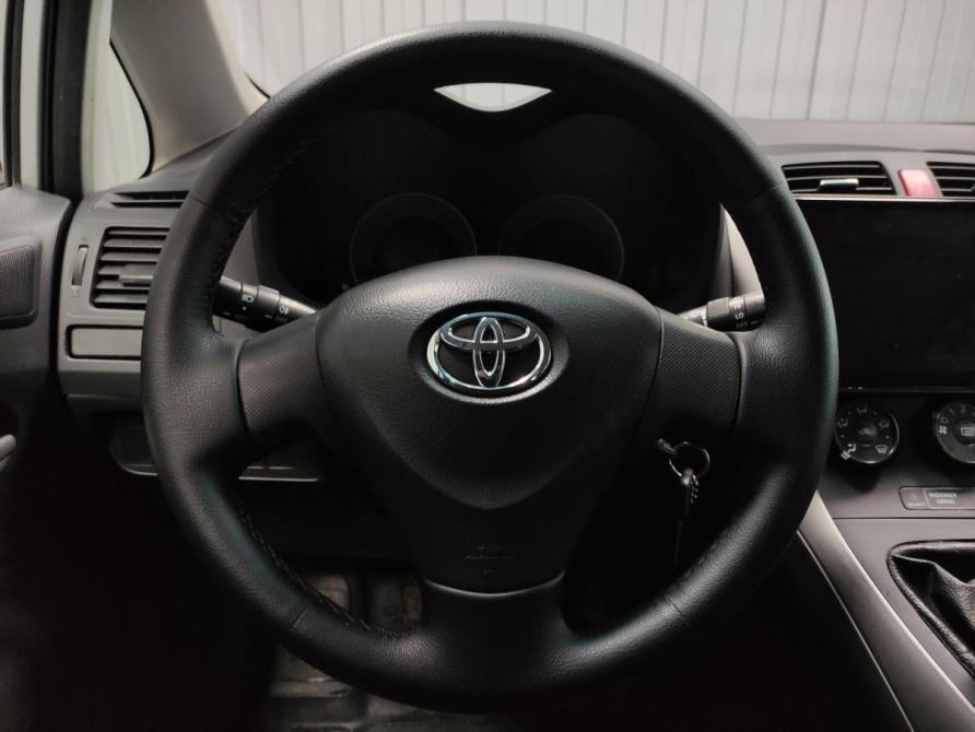 Toyota Auris I Пермь  - изображение 7