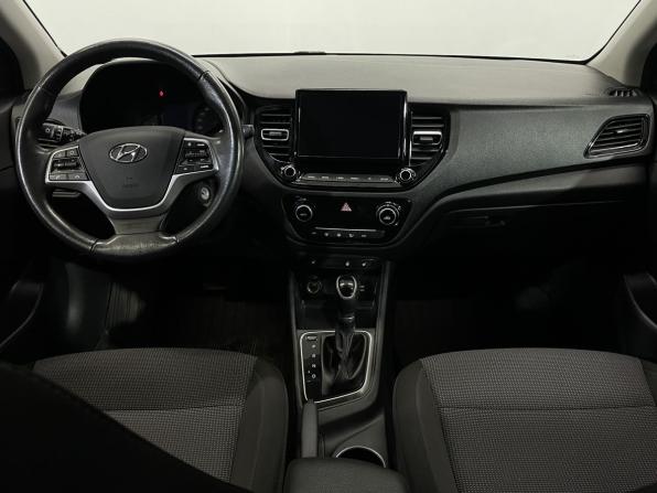 Hyundai Solaris II Рестайлинг с пробегом 2020 года, цена 1 590 000 рублей, 135697 км, седан, Автокод Объявления