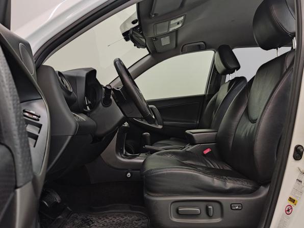 Toyota RAV4 III (XA30) с пробегом 2010 года, цена 1 550 000 рублей, 251729 км, внедорожник, Автокод Объявления