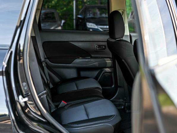 Mitsubishi Outlander III Рестайлинг 3 с пробегом 2021 года, цена 2 410 000 рублей, 71082 км, внедорожник, Автокод Объявления