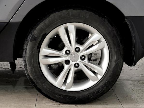 Hyundai ix35 I с пробегом 2012 года, цена 900 000 рублей, 351271 км, внедорожник, Автокод Объявления