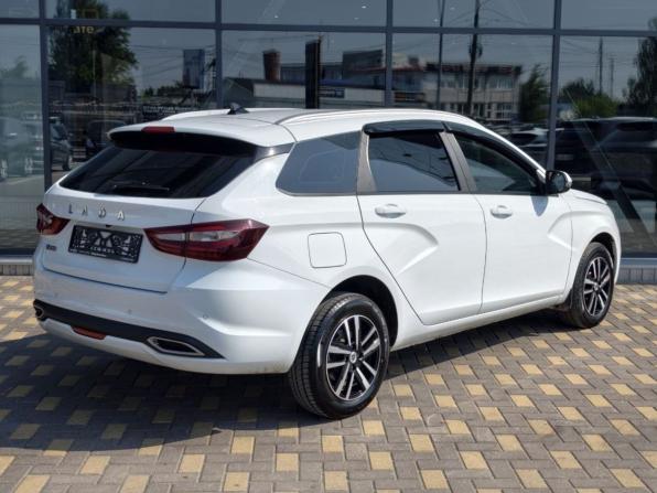 Lada (ВАЗ) Vesta I Рестайлинг (NG) с пробегом 2024 года, цена 1 357 200 рублей, 18142 км, универсал, Автокод Объявления