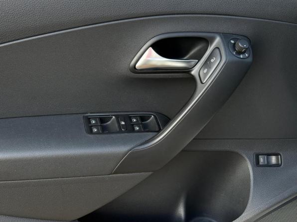 Volkswagen Polo V Рестайлинг с пробегом 2020 года, цена 1 460 000 рублей, 76668 км, седан, Автокод Объявления