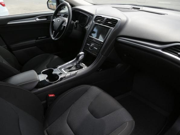 Ford Mondeo V с пробегом 2017 года, цена 1 528 000 рублей, 170500 км, седан, Автокод Объявления