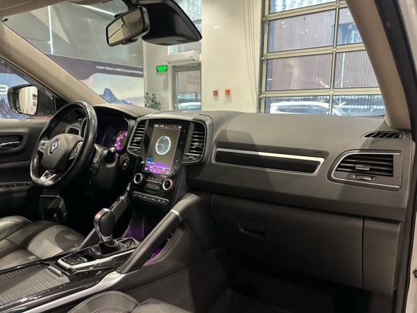 Renault Koleos II с пробегом 2017 года, цена 2 019 000 рублей, 125537 км, внедорожник, Автокод Объявления
