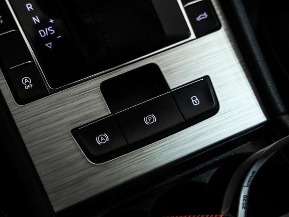 Skoda Superb III Рестайлинг с пробегом 2020 года, цена 2 749 777 рублей, 92156 км, лифтбек, Автокод Объявления