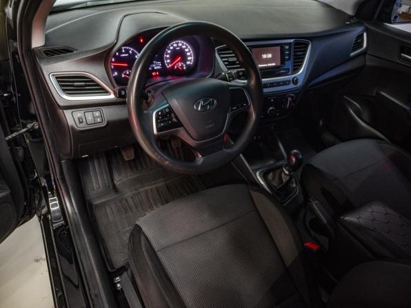 Hyundai Solaris II с пробегом 2018 года, цена 1 369 000 рублей, 86345 км, седан, Автокод Объявления