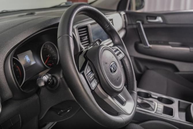 Kia Sportage IV Рестайлинг с пробегом 2020 года, цена 2 369 000 рублей, 89000 км, внедорожник, Автокод Объявления