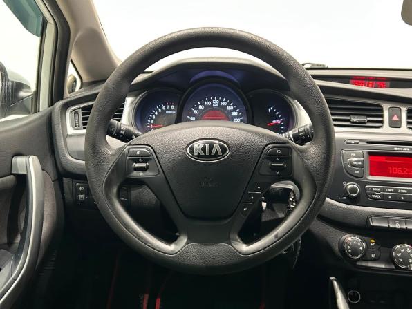 Kia Ceed II с пробегом 2012 года, цена 659 000 рублей, 259558 км, хэтчбек, Автокод Объявления