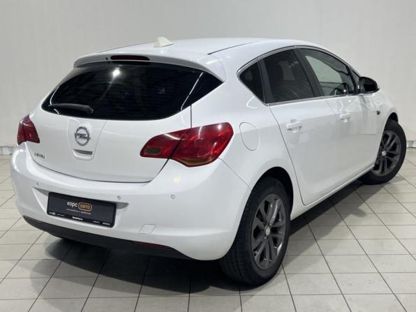 Opel Astra J с пробегом 2011 года, цена 604 500 рублей, 216000 км, хэтчбек, Автокод Объявления