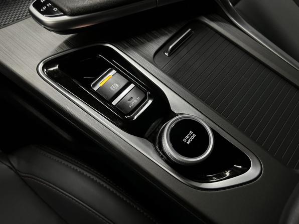 Changan UNI-T I с пробегом 2023 года, цена 2 240 000 рублей, 16432 км, внедорожник, Автокод Объявления