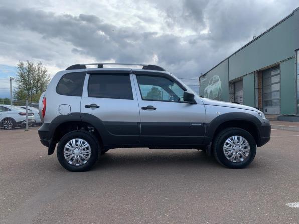 Chevrolet Niva I Рестайлинг с пробегом 2018 года, цена 845 000 рублей, 53070 км, внедорожник, Автокод Объявления