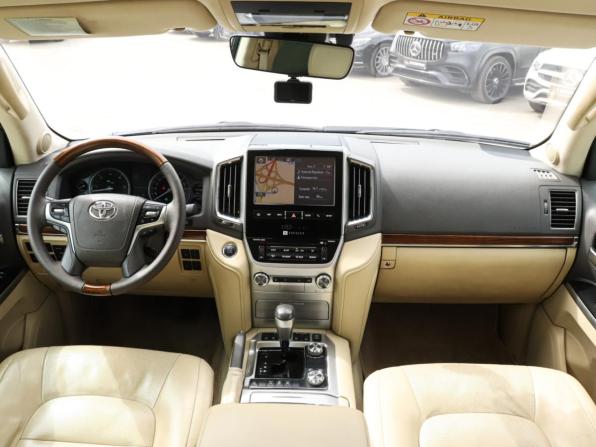 Toyota Land Cruiser 200 Series Рестайлинг 2 с пробегом 2016 года, цена 5 400 000 рублей, 227246 км, внедорожник, Автокод Объявления