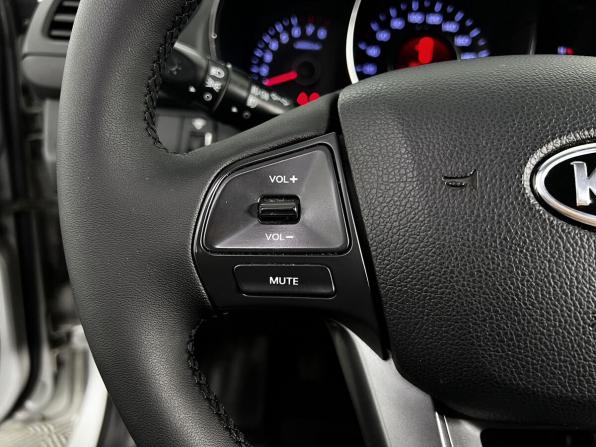 Kia Rio III с пробегом 2012 года, цена 950 000 рублей, 108000 км, седан, Автокод Объявления