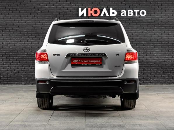 Toyota Highlander II (XU40) Рестайлинг с пробегом 2011 года, цена 1 735 000 рублей, 258754 км, внедорожник, Автокод Объявления