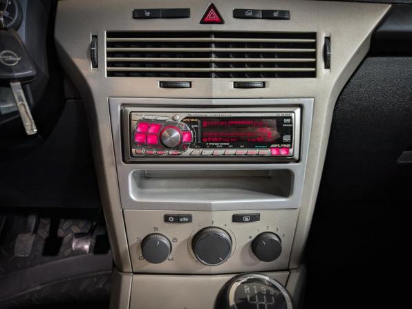 Opel Astra H Рестайлинг с пробегом 2008 года, цена 459 900 рублей, 204000 км, хэтчбек, Автокод Объявления