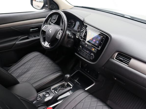 Mitsubishi Outlander III Рестайлинг 3 с пробегом 2018 года, цена 1 730 000 рублей, 114857 км, внедорожник, Автокод Объявления