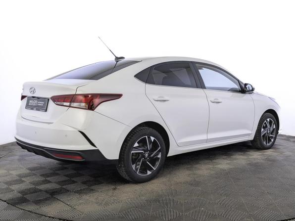Hyundai Solaris II Рестайлинг с пробегом 2021 года, цена 1 635 000 рублей, 78248 км, седан, Автокод Объявления