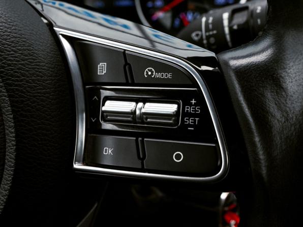 Kia Ceed III с пробегом 2021 года, цена 1 719 000 рублей, 110932 км, универсал, Автокод Объявления