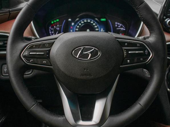 Hyundai Santa Fe IV с пробегом 2019 года, цена 2 995 000 рублей, 151308 км, внедорожник, Автокод Объявления