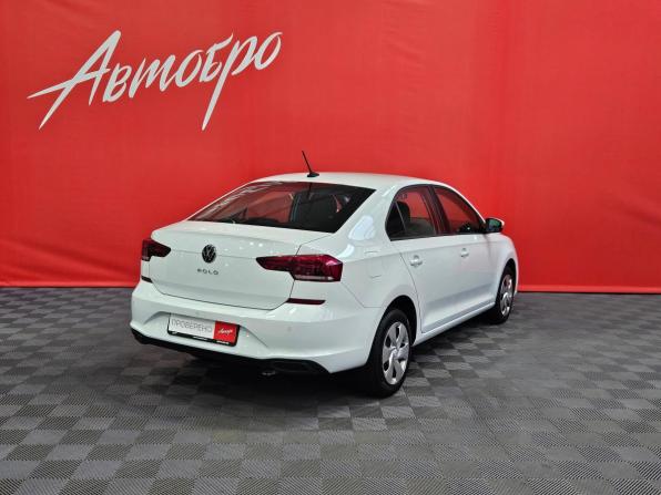 Volkswagen Polo VI с пробегом 2022 года, цена 1 429 000 рублей, 62216 км, лифтбек, Автокод Объявления