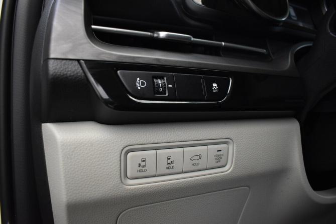 Kia Carnival IV с пробегом 2022 года, цена 4 450 000 рублей, 58317 км, минивэн, Автокод Объявления