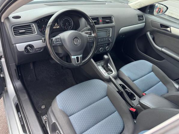 Volkswagen Jetta VI с пробегом 2013 года, цена 869 000 рублей, 179720 км, седан, Автокод Объявления
