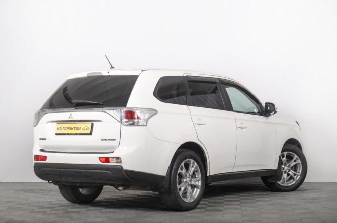 Mitsubishi Outlander III с пробегом 2013 года, цена 1 499 000 рублей, 205100 км, внедорожник, Автокод Объявления