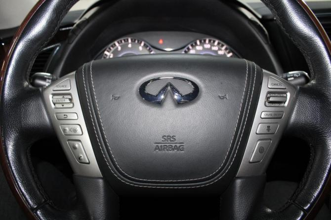 Infiniti QX80 I Рестайлинг 2 с пробегом 2018 года, цена 5 800 000 рублей, 117398 км, внедорожник, Автокод Объявления