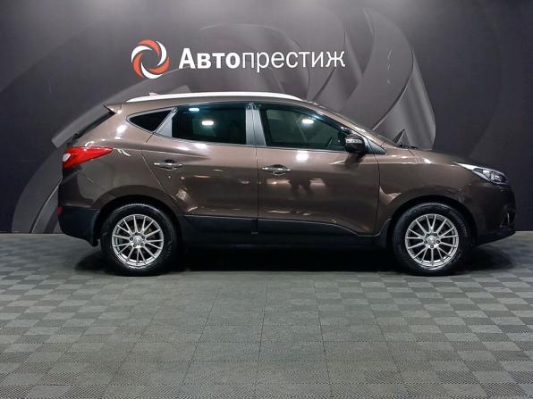 Hyundai ix35 I Рестайлинг с пробегом 2014 года, цена 1 423 000 рублей, 137334 км, внедорожник, Автокод Объявления