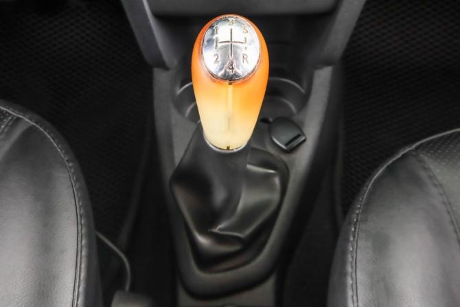 Renault Sandero II с пробегом 2016 года, цена 699 000 рублей, 242900 км, хэтчбек, Автокод Объявления