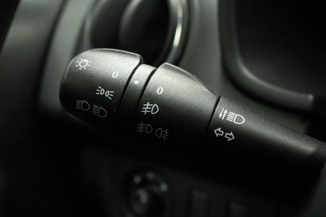 Renault Sandero II Рестайлинг с пробегом 2019 года, цена 1 270 000 рублей, 119100 км, хэтчбек, Автокод Объявления