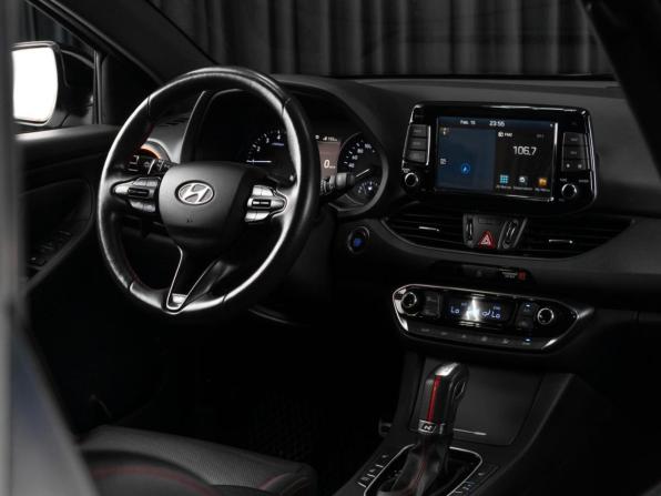 Hyundai i30 III Рестайлинг с пробегом 2019 года, цена 1 594 070 рублей, 98982 км, хэтчбек, Автокод Объявления