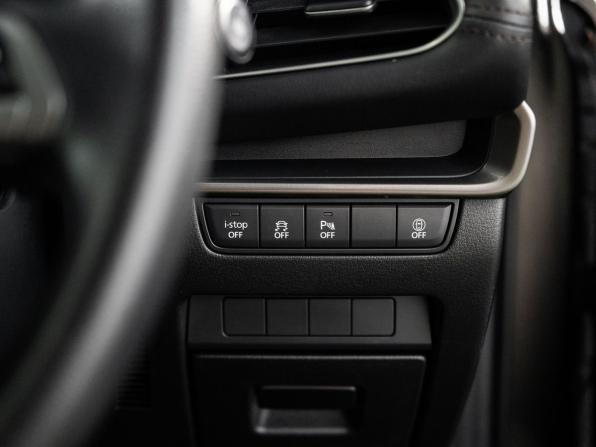 Mazda 3 IV (BP) с пробегом 2021 года, цена 1 630 000 рублей, 83126 км, хэтчбек, Автокод Объявления