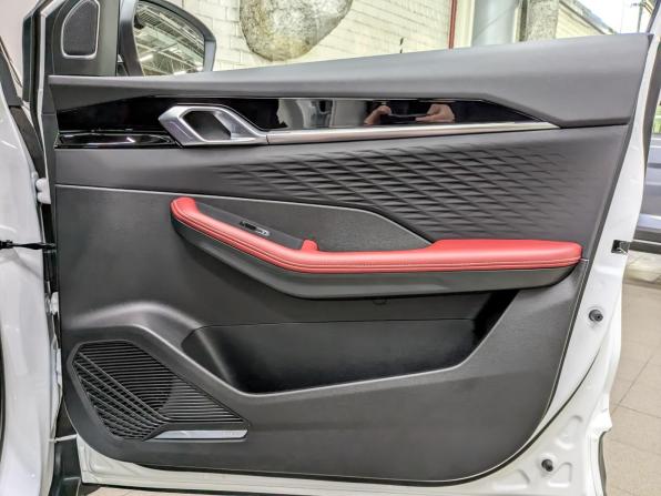 Geely Coolray I Рестайлинг с пробегом 2024 года, цена 2 399 000 рублей, 13329 км, внедорожник, Автокод Объявления