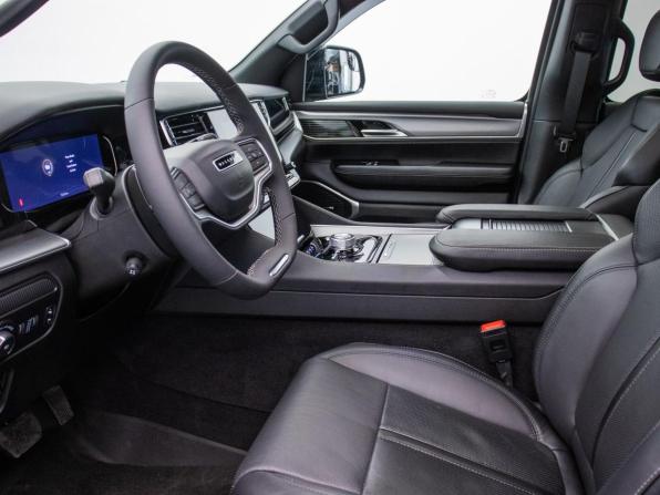 Jeep Wagoneer WS с пробегом 2023 года, цена 9 500 000 рублей, 7638 км, внедорожник, Автокод Объявления