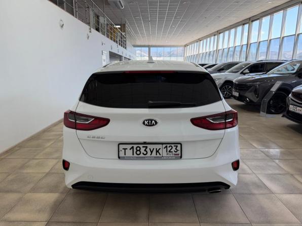 Kia Ceed III с пробегом 2018 года, цена 1 850 000 рублей, 44296 км, хэтчбек, Автокод Объявления
