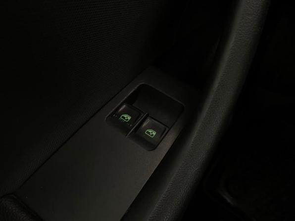 Skoda Rapid I с пробегом 2017 года, цена 859 000 рублей, 199330 км, лифтбек, Автокод Объявления