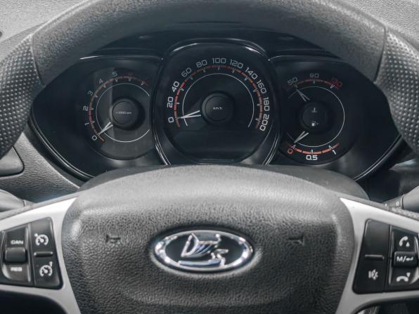 Lada (ВАЗ) Vesta I с пробегом 2018 года, цена 900 000 рублей, 121000 км, седан, Автокод Объявления