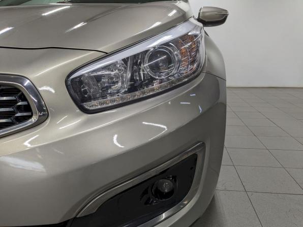 Kia Ceed II Рестайлинг с пробегом 2017 года, цена 1 450 000 рублей, 74537 км, хэтчбек, Автокод Объявления
