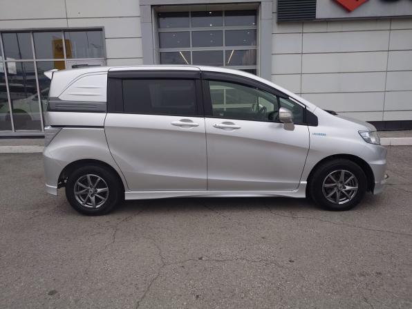 Honda Freed I Рестайлинг с пробегом 2014 года, цена 1 000 000 рублей, 172513 км, компактвэн, Автокод Объявления
