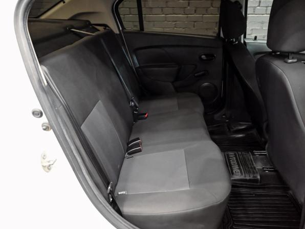 Renault Logan II с пробегом 2018 года, цена 590 000 рублей, 130398 км, седан, Автокод Объявления
