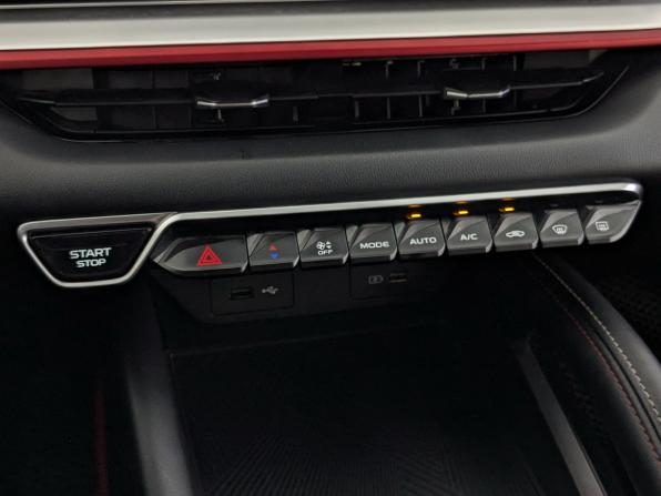 Geely Coolray I Рестайлинг с пробегом 2024 года, цена 2 250 000 рублей, 29343 км, внедорожник, Автокод Объявления
