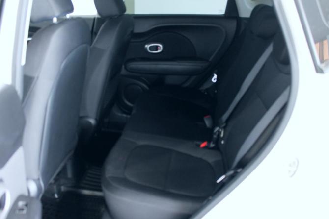 Kia Soul II Рестайлинг с пробегом 2018 года, цена 1 635 000 рублей, 90000 км, хэтчбек, Автокод Объявления