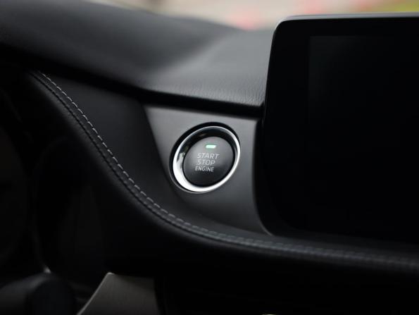 Mazda 6 III (GJ) Рестайлинг 2 с пробегом 2021 года, цена 2 249 000 рублей, 129988 км, седан, Автокод Объявления