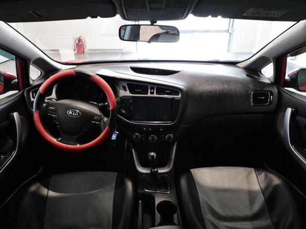 Kia Ceed II с пробегом 2014 года, цена 791 000 рублей, 176600 км, хэтчбек, Автокод Объявления