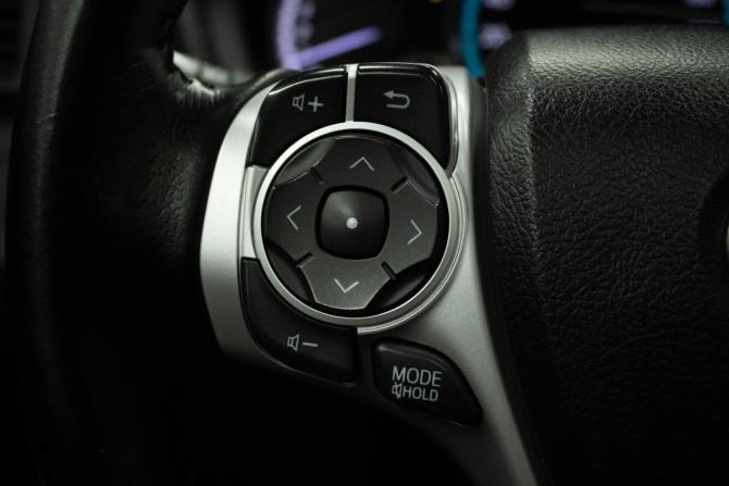 Toyota Venza I Рестайлинг с пробегом 2013 года, цена 2 099 000 рублей, 190874 км, внедорожник, Автокод Объявления