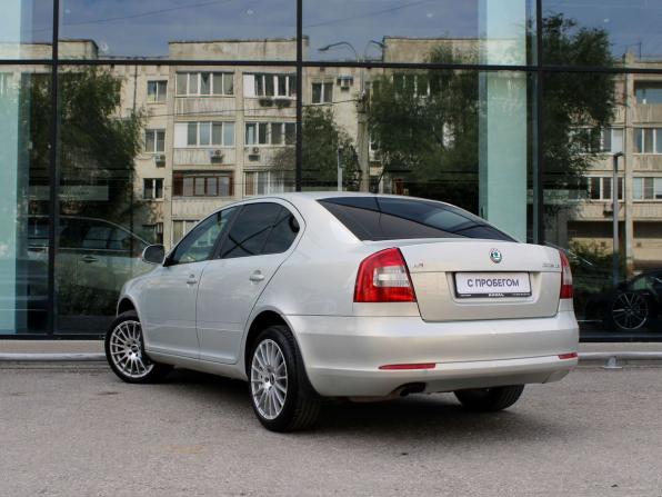 Skoda Octavia II (A5) Рестайлинг с пробегом 2013 года, цена 810 000 рублей, 215408 км, лифтбек, Автокод Объявления
