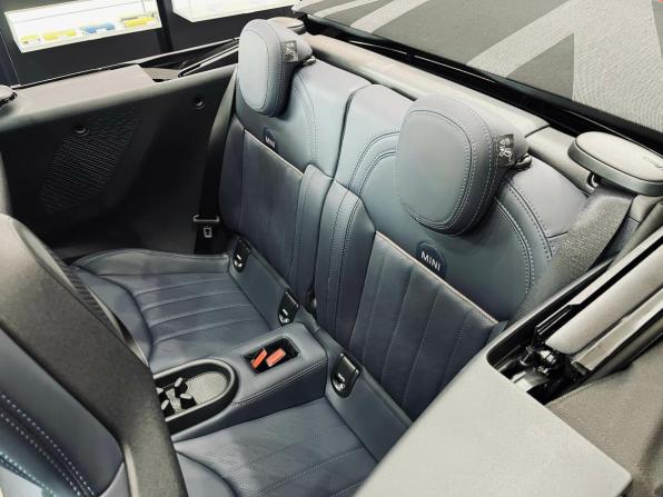 Mini Cabrio IV с пробегом 2025 года, цена 6 790 000 рублей, 756 км, кабриолет, Автокод Объявления